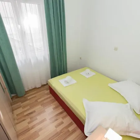 Mit Meerblick Mastan 6+0+2 - #72994 Prázdninový dům Makarská